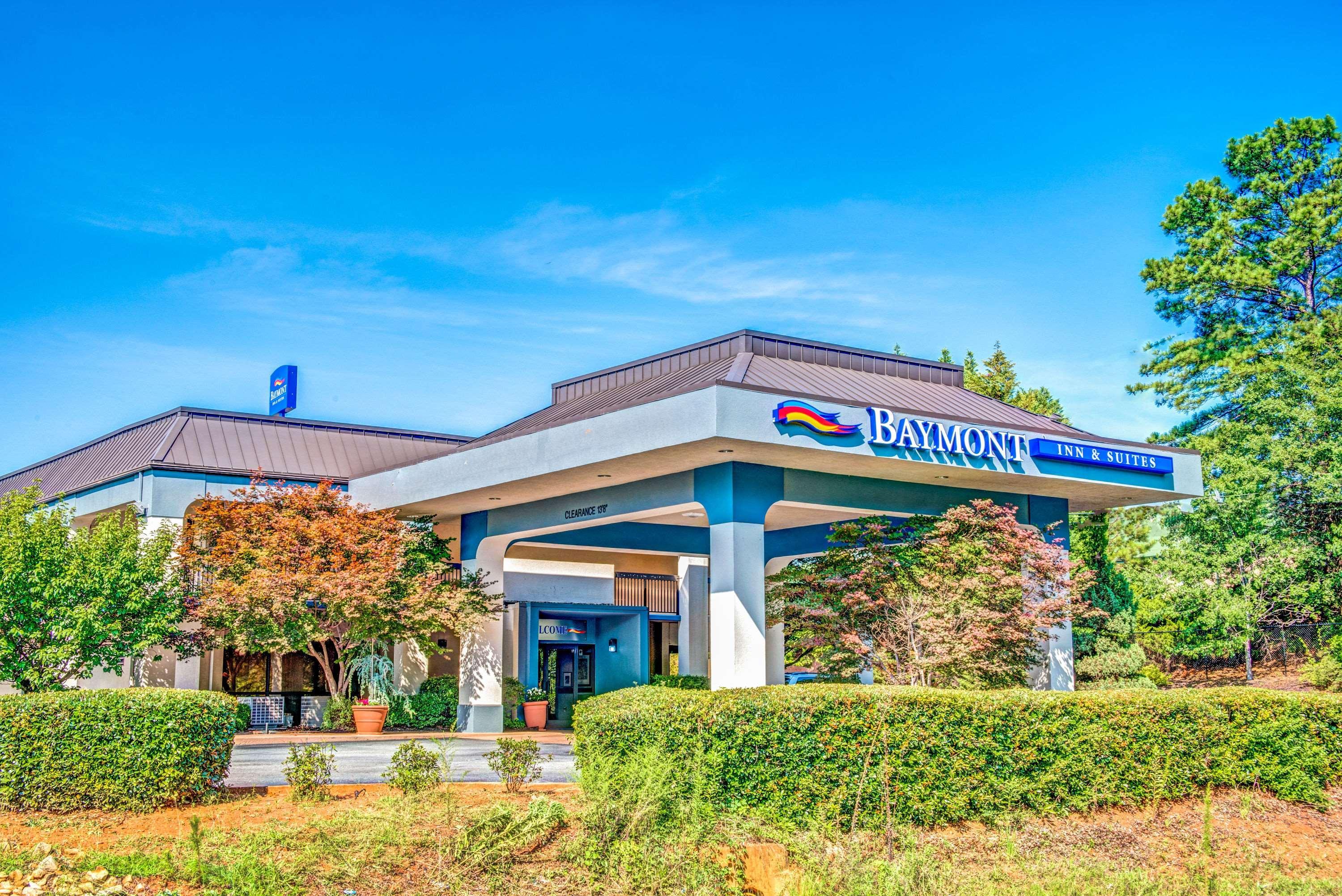 Baymont By Wyndham Mcdonough Hotel Exterior foto